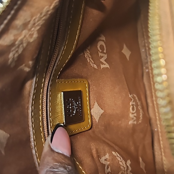 MCM Satchel - Picture 8 of 10